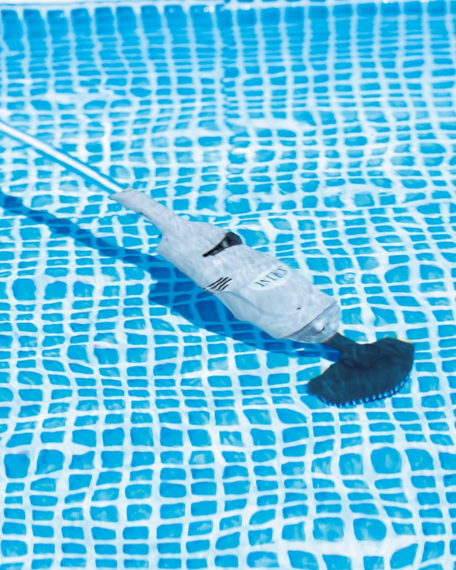 Above Ground Pools INTEX | Rechargeable Hand-Held Pool Vacuum