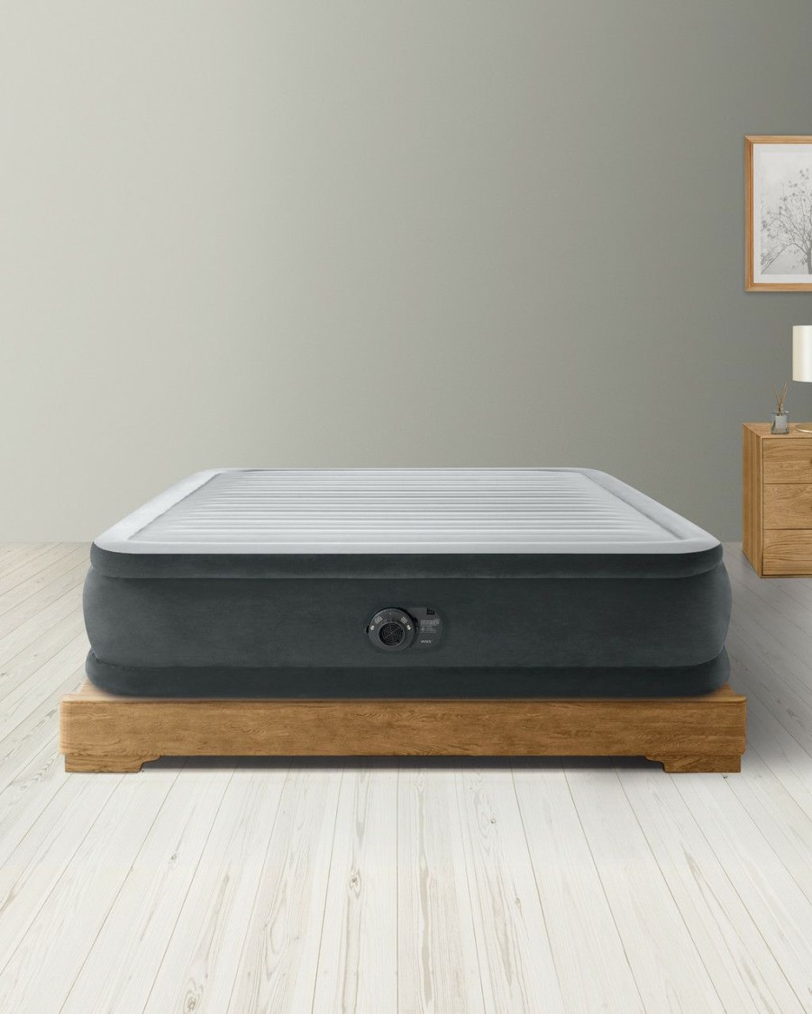 Air Mattresses INTEX | Dura-Beam® Deluxe Comfort-Plush Air Mattress 18" Queen W/ Built-In Electric Pump